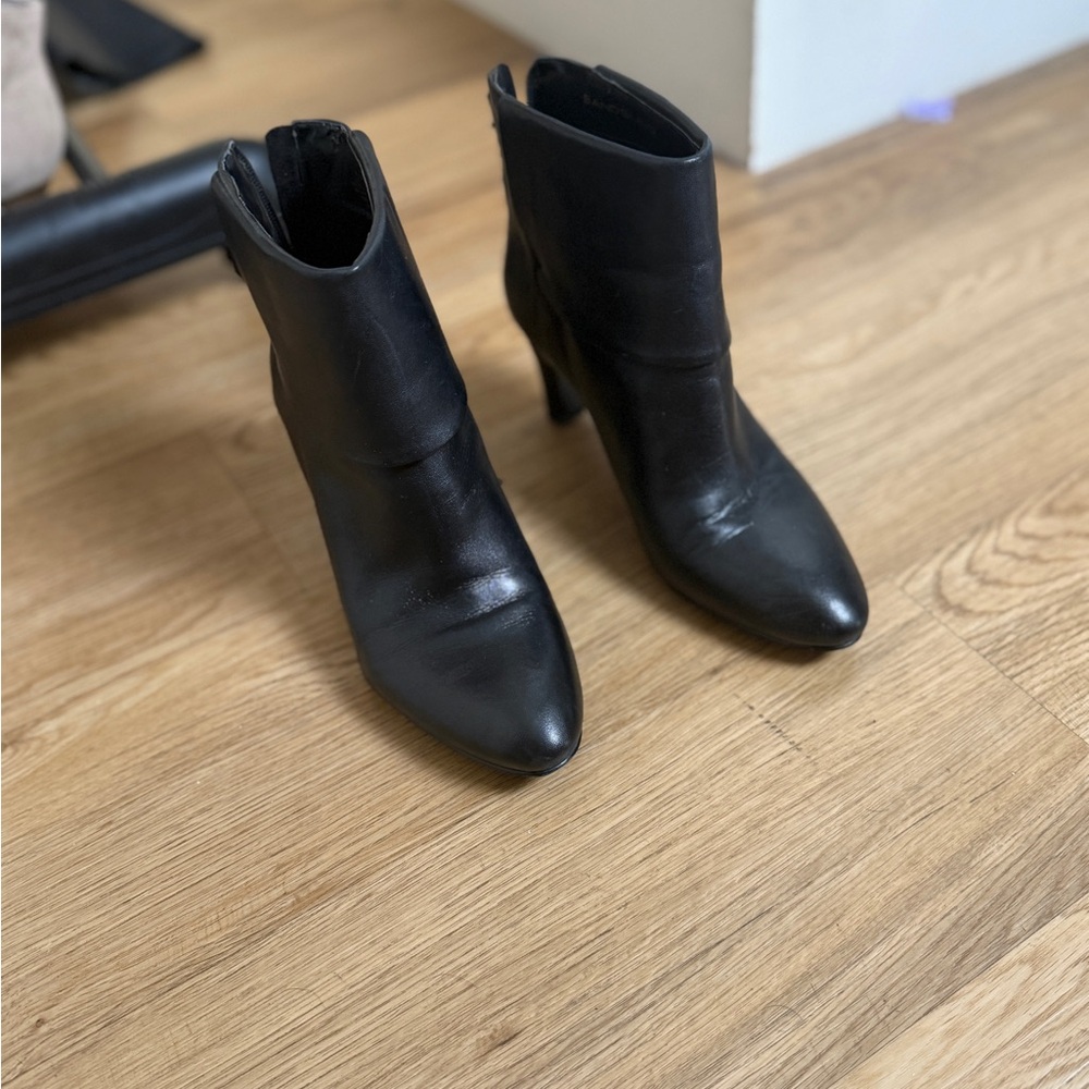 Bandolino Black Ankle Boots
